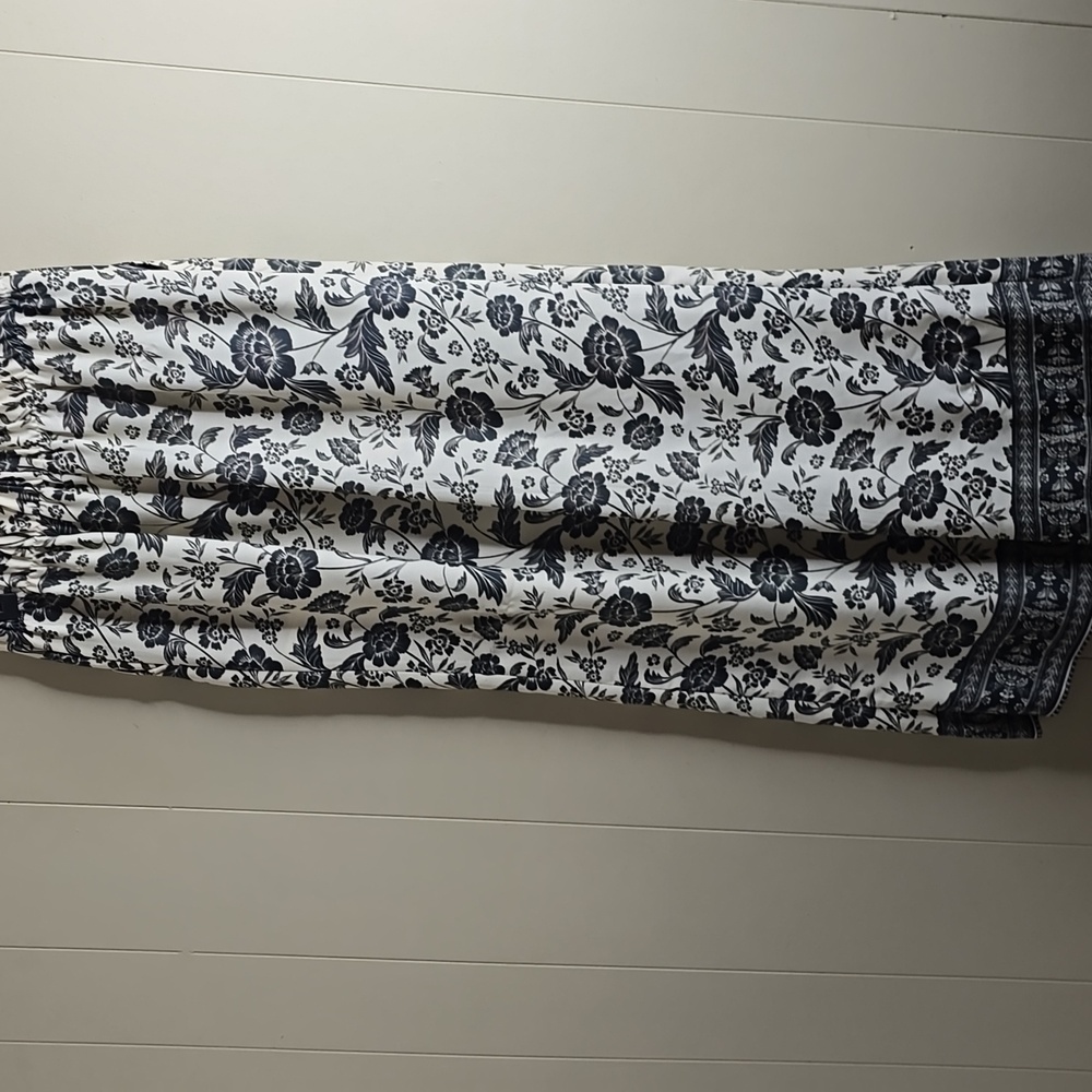 Alex Marie Amara Satin Crepe Black Floral Print High Waist Flat Front Pant Small - Picture 12 of 12